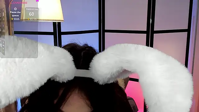 Snapshot of SatiraLux chatting on April 2026 05:43:02 PM SatiraLux online show from April 2026 05:43:02 PM