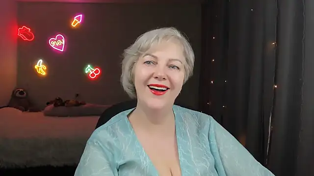 Mary-Leee online show from April 2026 06:51:02 AM