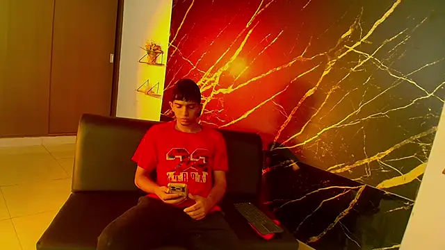 thiago moreno online show from March 2026 12:33:02 PM