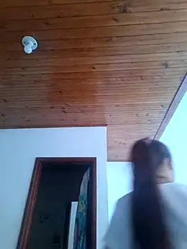 Lorenaluna online show from April 2026 03:22:02 PM