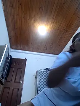 Lorenaluna online show from April 2026 02:42:01 PM