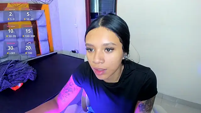 miiaboss  online show from April 2026 10:55:01 AM