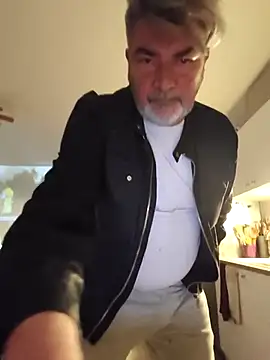 eruzam59000 online show from April 2026 05:40:01 PM