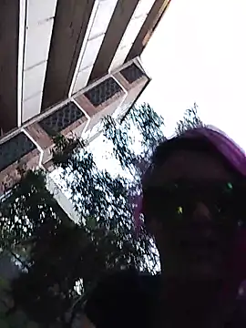 Snapshot of SmashNTrash91 chatting on April 2026 06:53:02 AM SmashNTrash91 online show from April 2026 06:53:02 AM