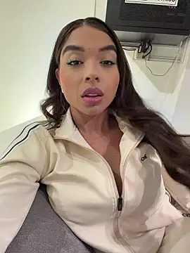 Snapshot of AnnyVega__ chatting on July 2026 09:08:01 PM AnnyVega online show from July 2026 09:08:01 PM