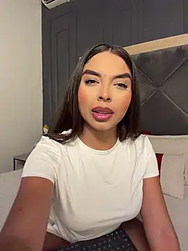 Snapshot of AnnyVega__ chatting on July 2026 04:20:01 PM AnnyVega online show from July 2026 04:20:01 PM