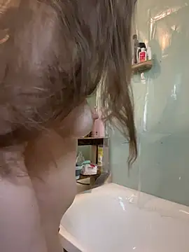 DivaAurum online show from March 2026 01:11:02 PM