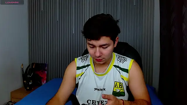 Julian Smith21 online show from April 2026 04:10:02 AM