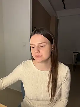 Snapshot of UnholyAmy chatting on April 2026 06:43:01 PM UnholyAmy online show from April 2026 06:43:01 PM