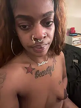 Snapshot of wavywavy12 chatting on March 2026 05:02:01 AM wavywavy12 online show from March 2026 05:02:01 AM