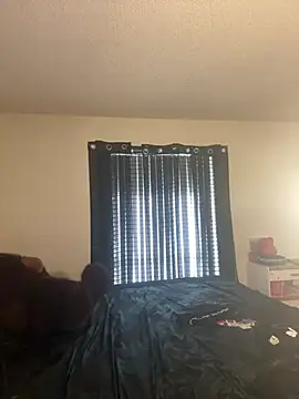 Snapshot of wavywavy12 chatting on March 2026 11:48:01 PM wavywavy12 online show from March 2026 11:48:01 PM