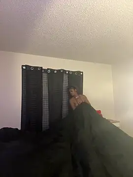 Snapshot of wavywavy12 chatting on April 2026 11:18:02 AM wavywavy12 online show from April 2026 11:18:02 AM