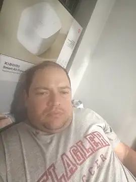 Snapshot of elcaste69 chatting on April 2026 10:51:02 PM elcaste69 online show from April 2026 10:51:02 PM