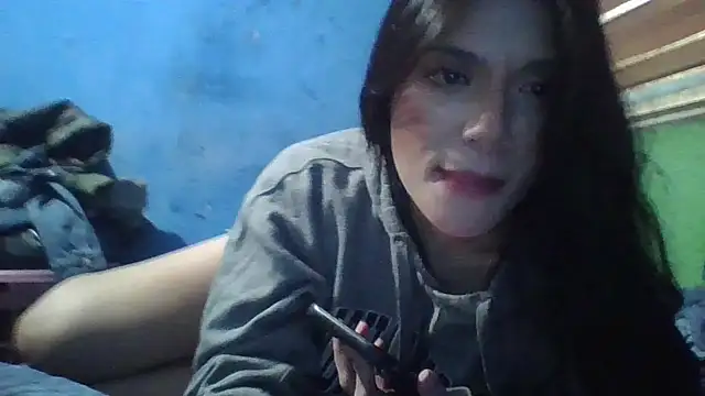 Snapshot of Soylilayblue chatting on March 2026 06:18:01 AM Soylilayblue online show from March 2026 06:18:01 AM