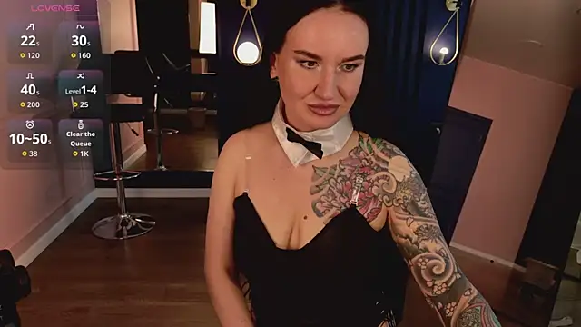 Snapshot of JustGrace chatting on April 2026 05:12:02 AM JustGrace online show from April 2026 05:12:02 AM