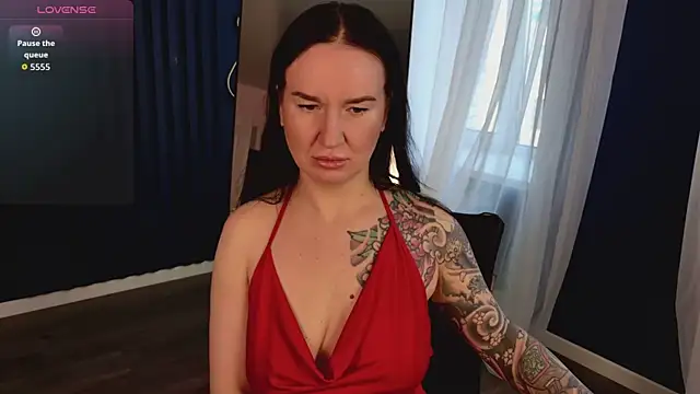 Snapshot of JustGrace chatting on April 2026 07:25:02 AM JustGrace online show from April 2026 07:25:02 AM