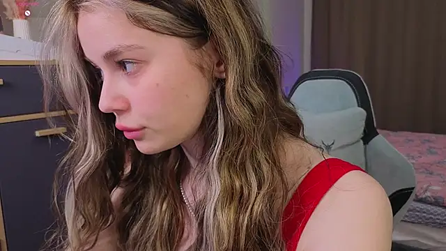 Snapshot of Dipamelly chatting on April 2026 01:41:01 PM Dipamelly online show from April 2026 01:41:01 PM