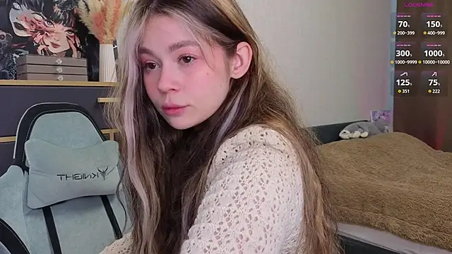 Snapshot of Dipamelly chatting on April 2026 02:39:01 AM Dipamelly online show from April 2026 02:39:01 AM