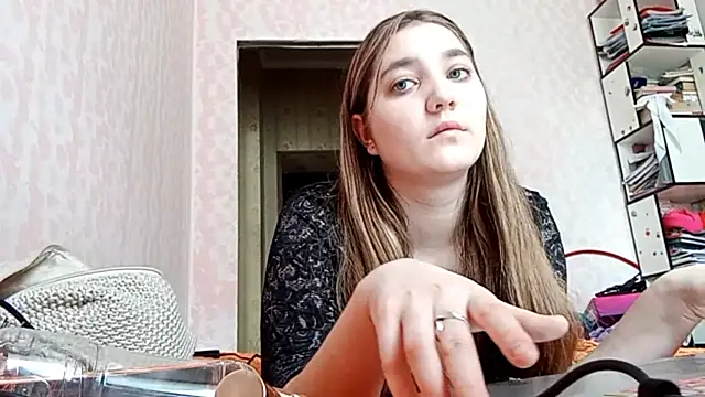 Snapshot of JanineThielman chatting on March 2026 04:38:02 AM JanineThielman online show from March 2026 04:38:02 AM