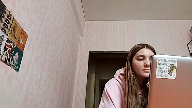 Snapshot of JanineThielman chatting on April 2026 08:37:01 AM JanineThielman online show from April 2026 08:37:01 AM