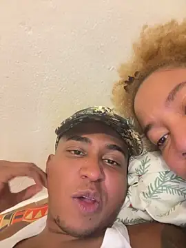 Drakel19 online show from April 2026 01:28:02 AM