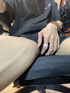 NniuAh online show from April 2026 07:44:01 AM