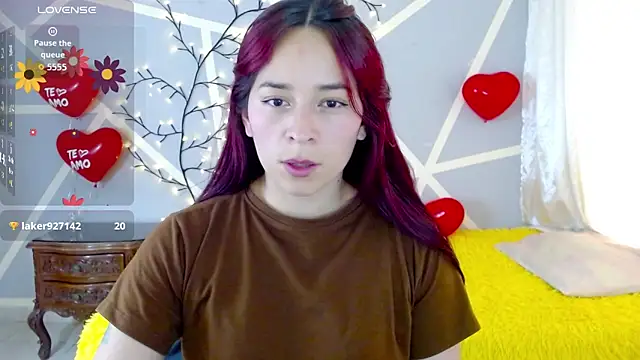 Liore Vance online show from February 2026 07:15:01 PM