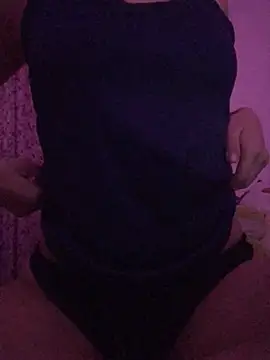 eemilyy22 online show from February 2026 02:54:01 AM