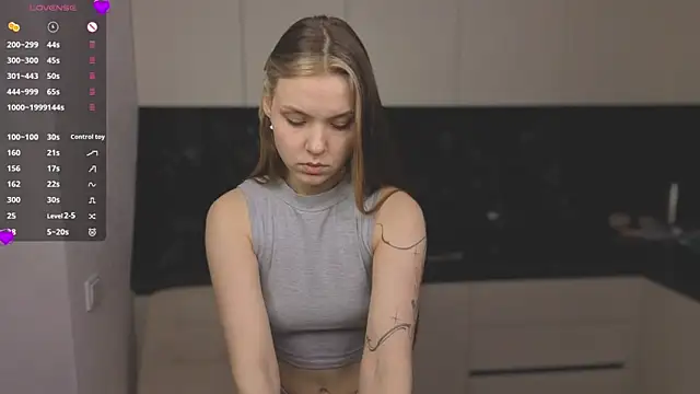 Snapshot of HinaVibe chatting on March 2026 03:51:02 PM HinaVibe online show from March 2026 03:51:02 PM