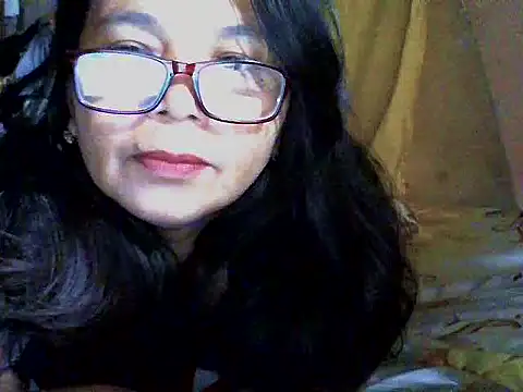 Snapshot of Flowerblossom123 chatting on April 2026 09:24:01 PM Flowerblossom123 online show from April 2026 09:24:01 PM