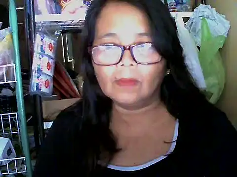 Snapshot of Flowerblossom123 chatting on April 2026 05:23:01 AM Flowerblossom123 online show from April 2026 05:23:01 AM