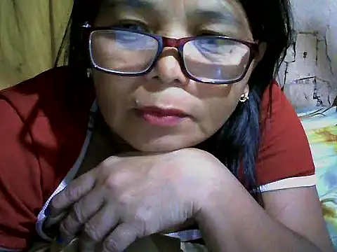 Snapshot of Flowerblossom123 chatting on April 2026 06:46:01 PM Flowerblossom123 online show from April 2026 06:46:01 PM