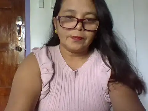 Snapshot of Flowerblossom123 chatting on April 2026 05:25:01 AM Flowerblossom123 online show from April 2026 05:25:01 AM