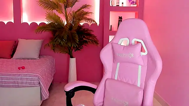 Holy Lux online show from March 2026 04:56:02 AM