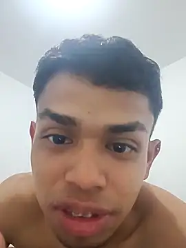 Lluviadeorohd online show from February 2026 03:28:02 AM