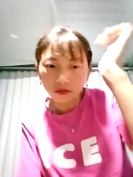 Xuka-xx online show from February 2026 01:20:01 PM