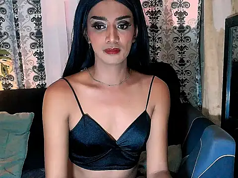 Snapshot of Queeny_Cassandra chatting on June 2026 11:57:01 PM Queeny Cassandra online show from June 2026 11:57:01 PM