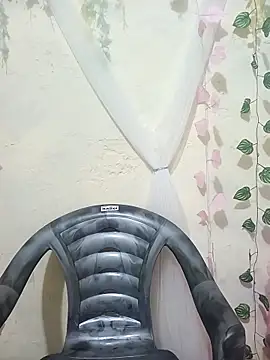 Snapshot of lovely-girl99 chatting on March 2026 03:43:01 AM lovely-girl99 online show from March 2026 03:43:01 AM