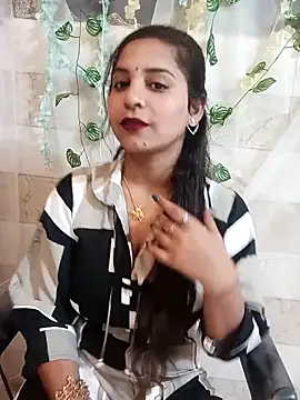 Snapshot of lovely-girl99 chatting on March 2026 06:05:02 AM lovely-girl99 online show from March 2026 06:05:02 AM