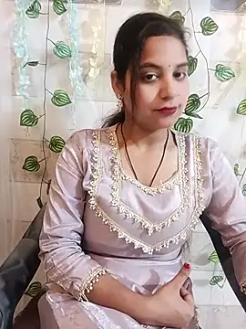 Snapshot of lovely-girl99 chatting on April 2026 04:11:01 AM lovely-girl99 online show from April 2026 04:11:01 AM