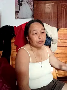 heesuu11 online show from April 2026 03:27:02 AM