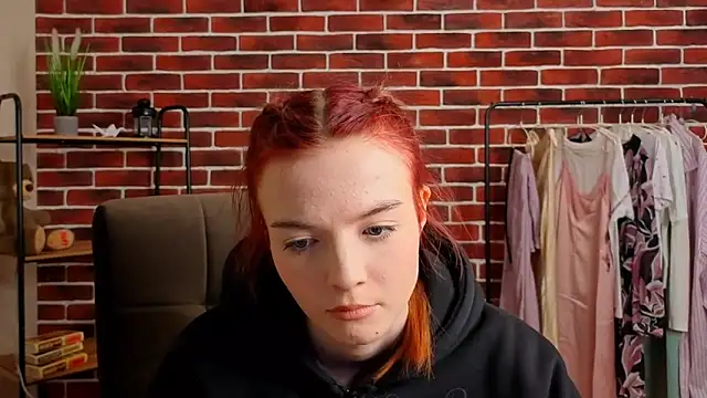 LauraaStokes online show from March 2026 10:55:01 AM