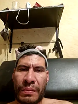 Snapshot of boyp3netrat0r chatting on March 2026 10:10:01 AM boyp3netrat0r online show from March 2026 10:10:01 AM