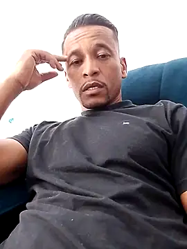 Snapshot of Rodr_go14 chatting on April 2026 03:27:01 PM Rodr go14 online show from April 2026 03:27:01 PM
