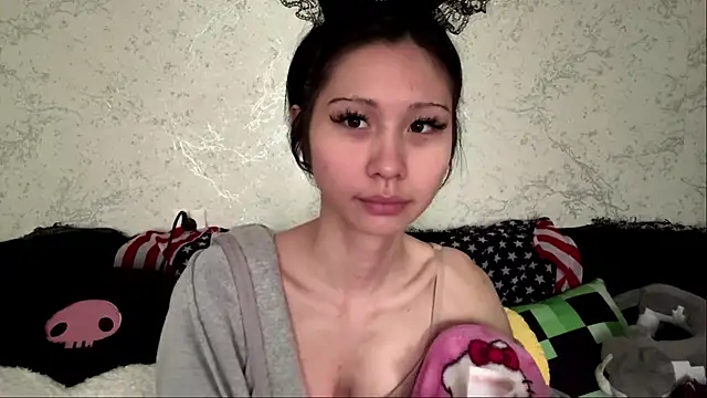 Snapshot of kishagrayone chatting on May 2026 01:05:02 PM kishagrayone online show from May 2026 01:05:02 PM