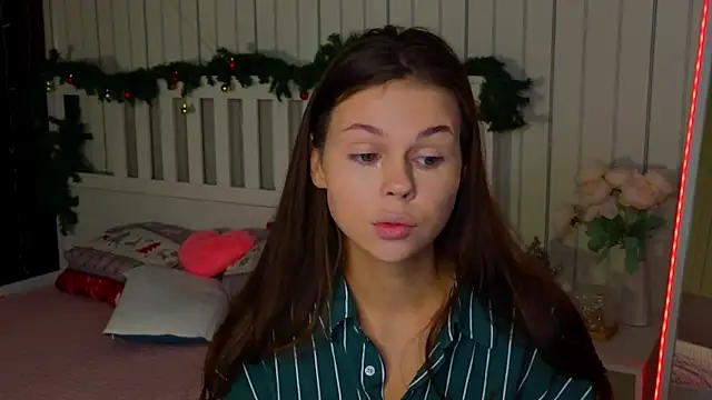 Snapshot of EarthaLevra chatting on March 2026 09:07:01 PM EarthaLevra online show from March 2026 09:07:01 PM