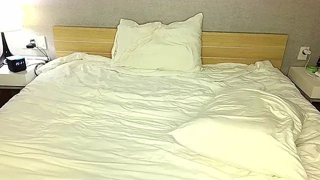 DarkRogue19 online show from February 2026 05:22:02 PM