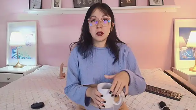 Abigailladyy online show from April 2026 11:36:01 AM