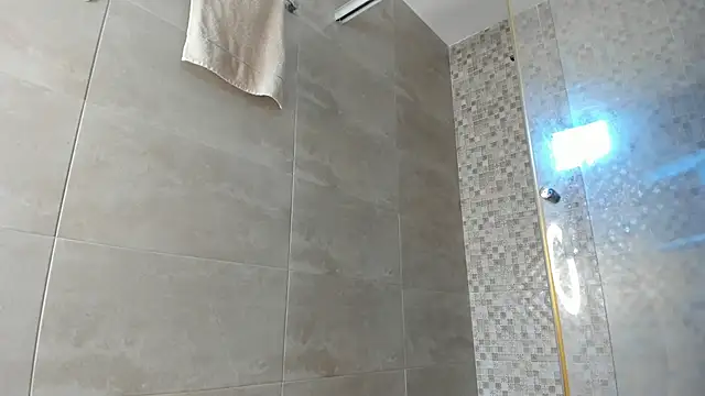 emily gaviria1 online show from April 2026 12:23:01 PM