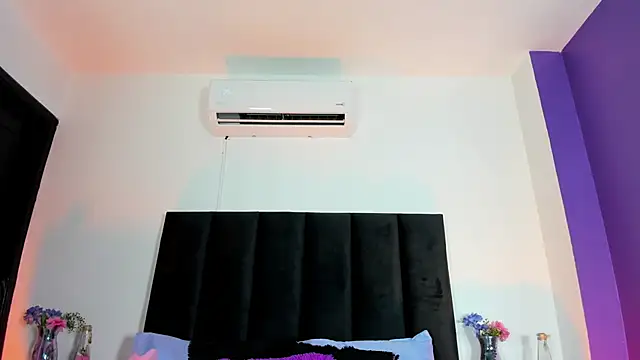 Snapshot of scarlet__ray_ chatting on March 2026 10:42:02 AM scarlet ray online show from March 2026 10:42:02 AM